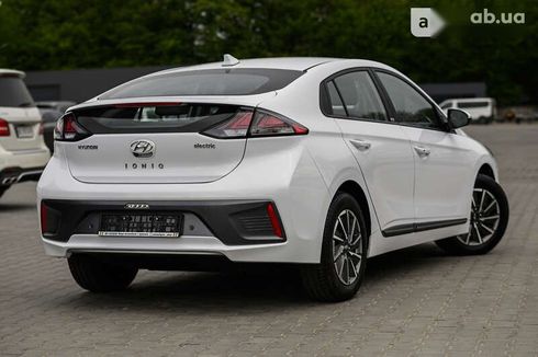 Hyundai Ioniq 2021 - фото 9