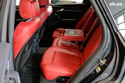 Audi SQ5 2019 серый - фото 8
