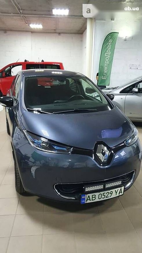 Renault Zoe 2017 - фото 3