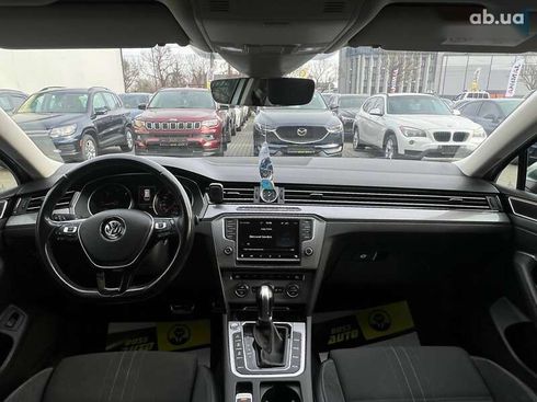 Volkswagen Passat 2016 - фото 18