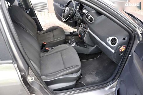 Renault Clio 2011 - фото 22