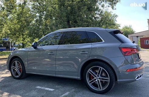 Audi SQ5 2018 - фото 19