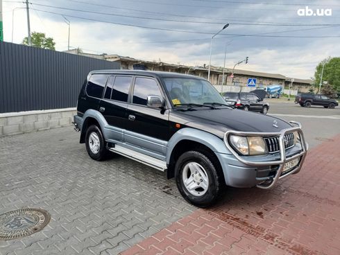 Toyota Land Cruiser Prado 2000 черный - фото 10