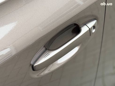 Toyota Prius V 2015 коричневый - фото 10