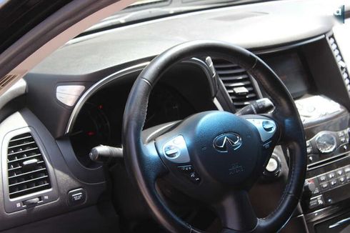 Infiniti QX70 2017 - фото 24