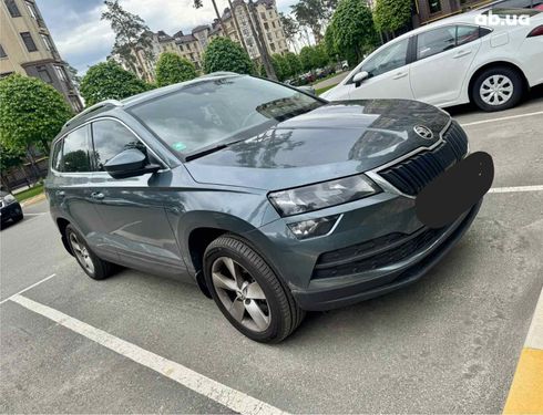 Skoda Karoq 2018 серый - фото 18