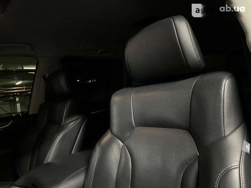 Lexus LX 2016 - фото 19