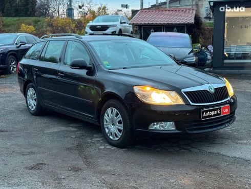 Skoda Octavia 2011 черный - фото 3