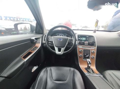 Volvo XC60 2016 - фото 27