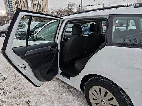 Volkswagen Golf 2019 белый - фото 63