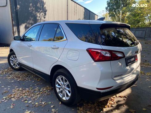 Chevrolet Equinox 2020 белый - фото 11