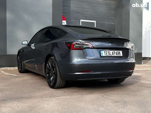 Tesla Model 3 2023 - фото 8