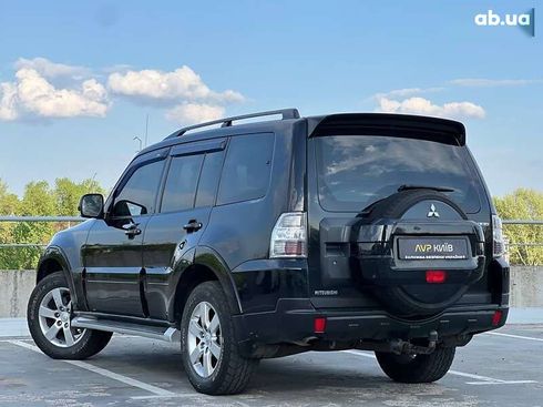 Mitsubishi Pajero Wagon 2007 - фото 13