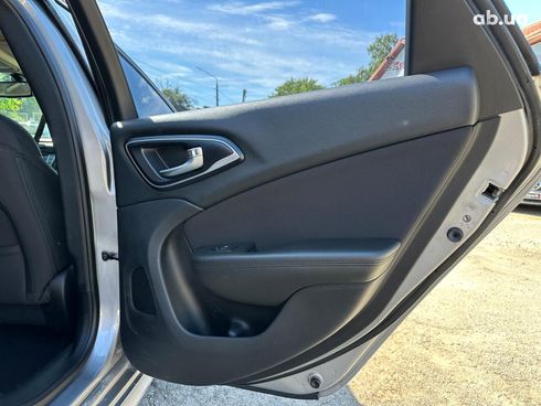 Chrysler 200 2015 серый - фото 14