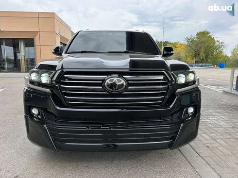 Toyota Land Cruiser 2020 - фото 6