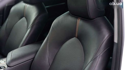 Toyota Camry 2019 - фото 14