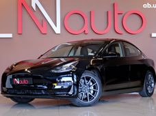 Продаж вживаних Tesla Model 3 в Одесі - купити на Автобазарі