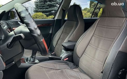Skoda Octavia 2011 - фото 9