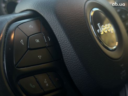 Jeep Cherokee 2019 - фото 18