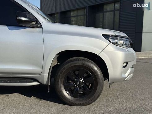 Toyota Land Cruiser Prado 2019 - фото 4