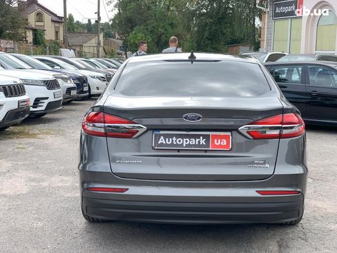Ford Fusion 2018 серый - фото 6