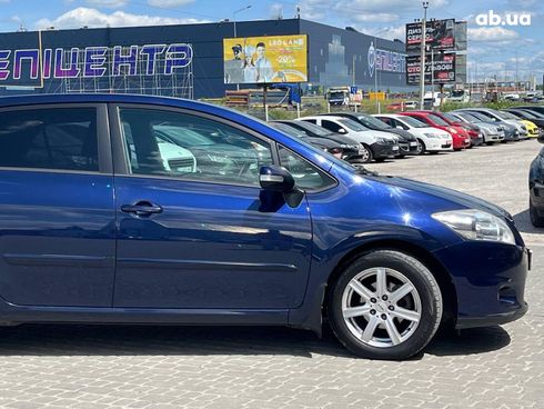 Toyota Auris 2011 синий - фото 31