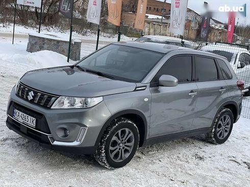 Suzuki Vitara 2022 - фото 3