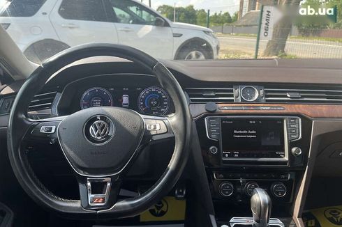 Volkswagen Passat 2015 - фото 18