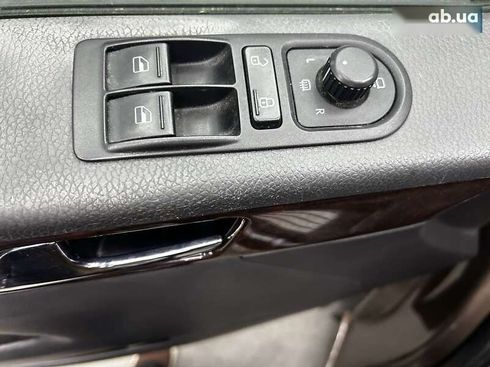 Volkswagen Multivan 2015 - фото 7