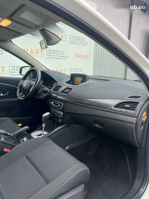 Renault Megane 2012 - фото 24