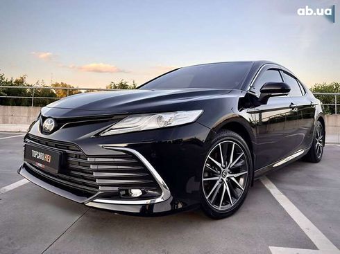 Toyota Camry 2021 - фото 14