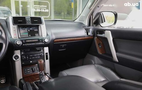 Toyota Land Cruiser Prado 2010 - фото 12