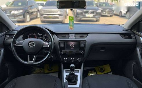 Skoda Octavia 2019 - фото 17