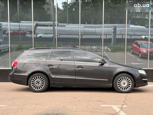 Volkswagen Passat 2009 - фото 2