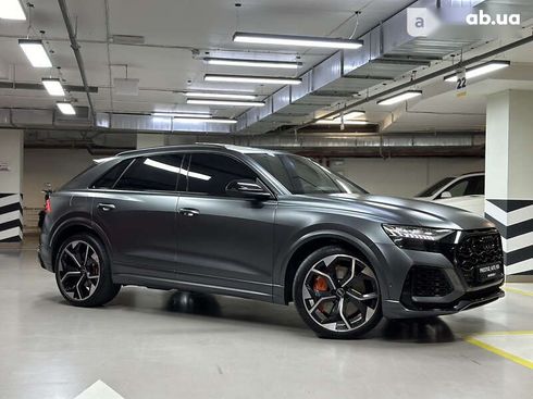 Audi RS Q8 2021 - фото 7