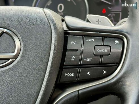 Lexus ES 2019 - фото 14