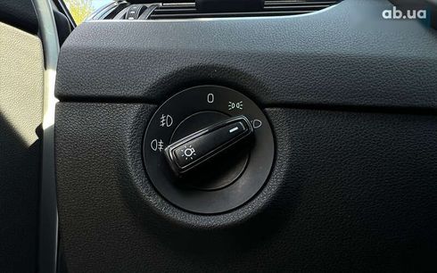 Skoda Octavia 2017 - фото 16