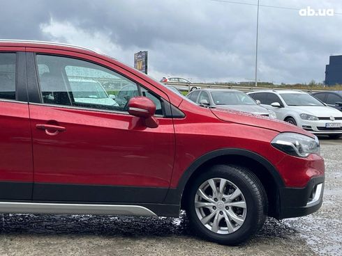 Suzuki SX4 2018 красный - фото 12