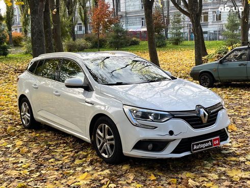 Renault Megane 2018 белый - фото 3
