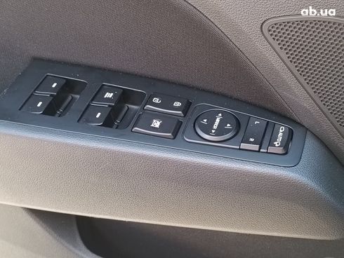 Hyundai Elantra 2017 синий - фото 13