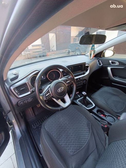 Kia Ceed GT 2019 серый - фото 2