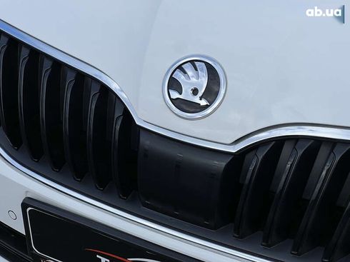 Skoda Octavia 2020 - фото 16