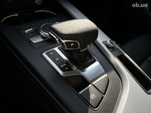 Audi A4 2018 - фото 19