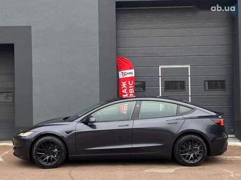 Tesla Model 3 2025 - фото 6