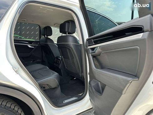 Volkswagen Touareg 2018 - фото 30