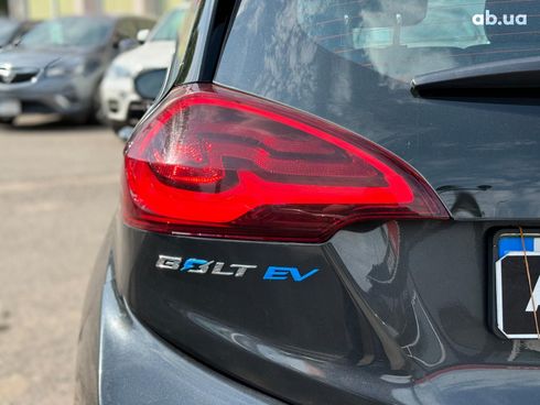 Chevrolet Bolt 2017 серый - фото 16