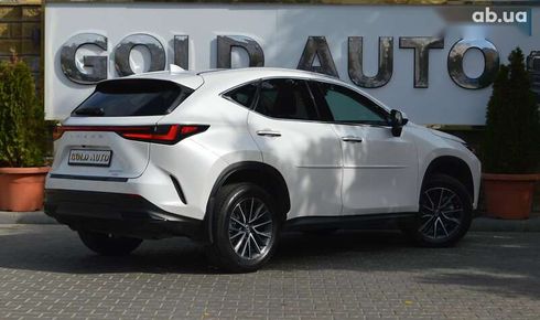 Lexus NX 2022 - фото 16