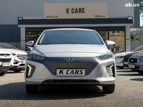 Hyundai Ioniq 2019 - фото 2