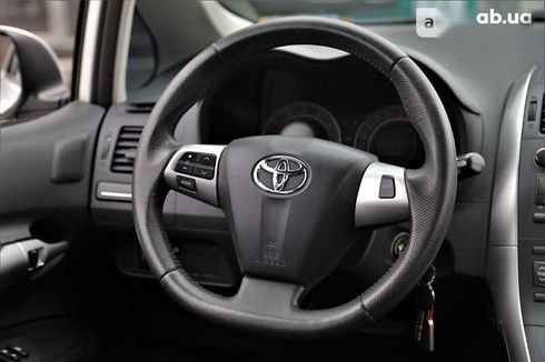 Toyota Auris 2011 - фото 14