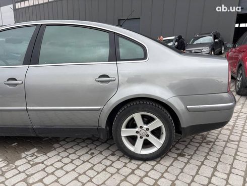 Volkswagen Passat 2005 серый - фото 5